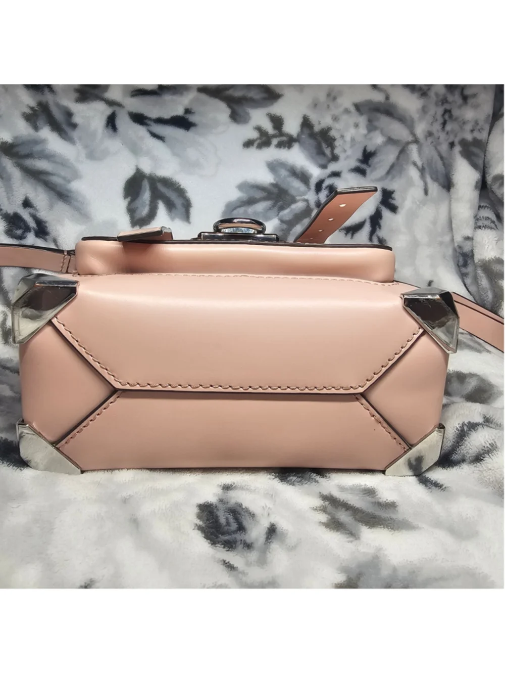 Michael Kors Manhattan Soft Pink Leather Crossbody Bag